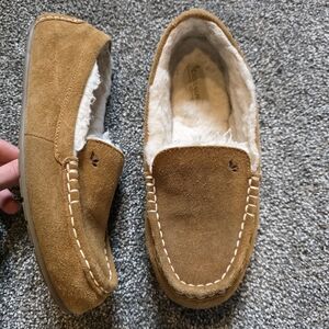 Koolaburra Women's Brown Suede Slippers